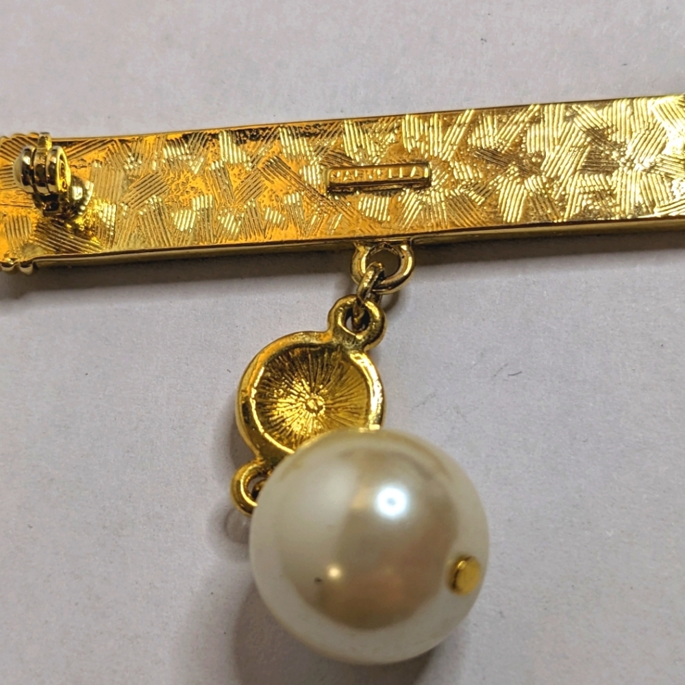 Vintage Marvella Gold Tone Nautical Enameled Simulated Pearl with Anchor Brooch - Picture 4 of 4